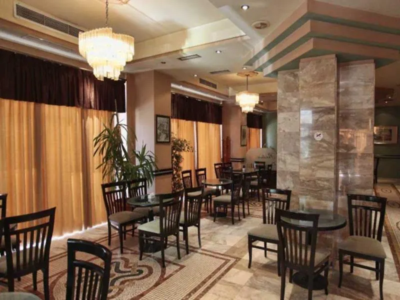 ***  Hotel Regency Korce Albania